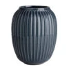 Kähler Hammershøi Vase Antracitgrå 20 Cm 1 Kähler Hammershøi Vase Antracitgrå 20 Cm -Södahl Butik 5703779153810